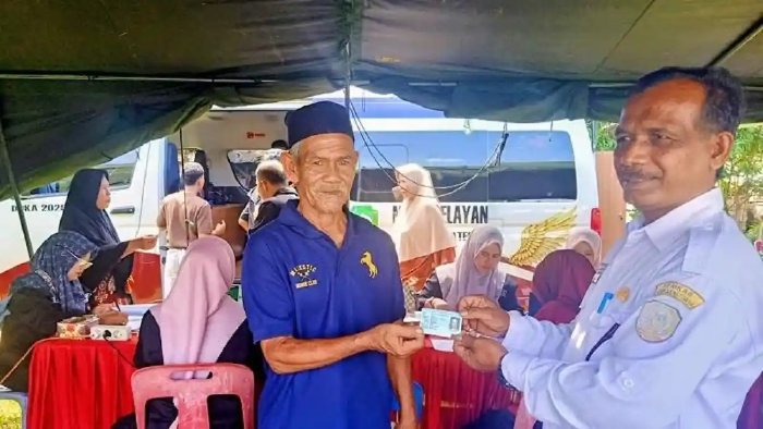 tayo188 Disdukcapil Abdya 'Jemput Bola' Layani Pembuatan Adminduk Masyarakat